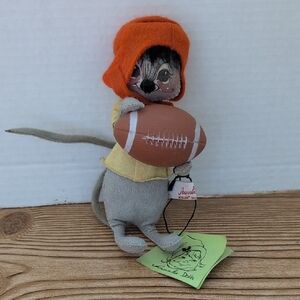 1972 Annalee Gray Mouse Plush Football Player with Tag